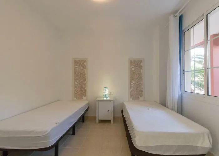 The Paradise On The Ocean 3 *